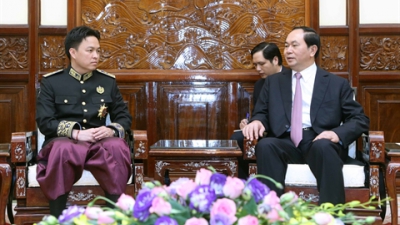 Le président Trân Dai Quang et l’ambassadeur du Cambodge, Prak Nguon Hong, le 6 septembre. Photo par Nhan Sang/VNA/CVN