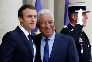 Emmanuel Macron et le premier Ministre portugais Antonio Costa lors du Sommet sur les interconnexions électriques entre la péninsule ibérique et le reste de l'Europe